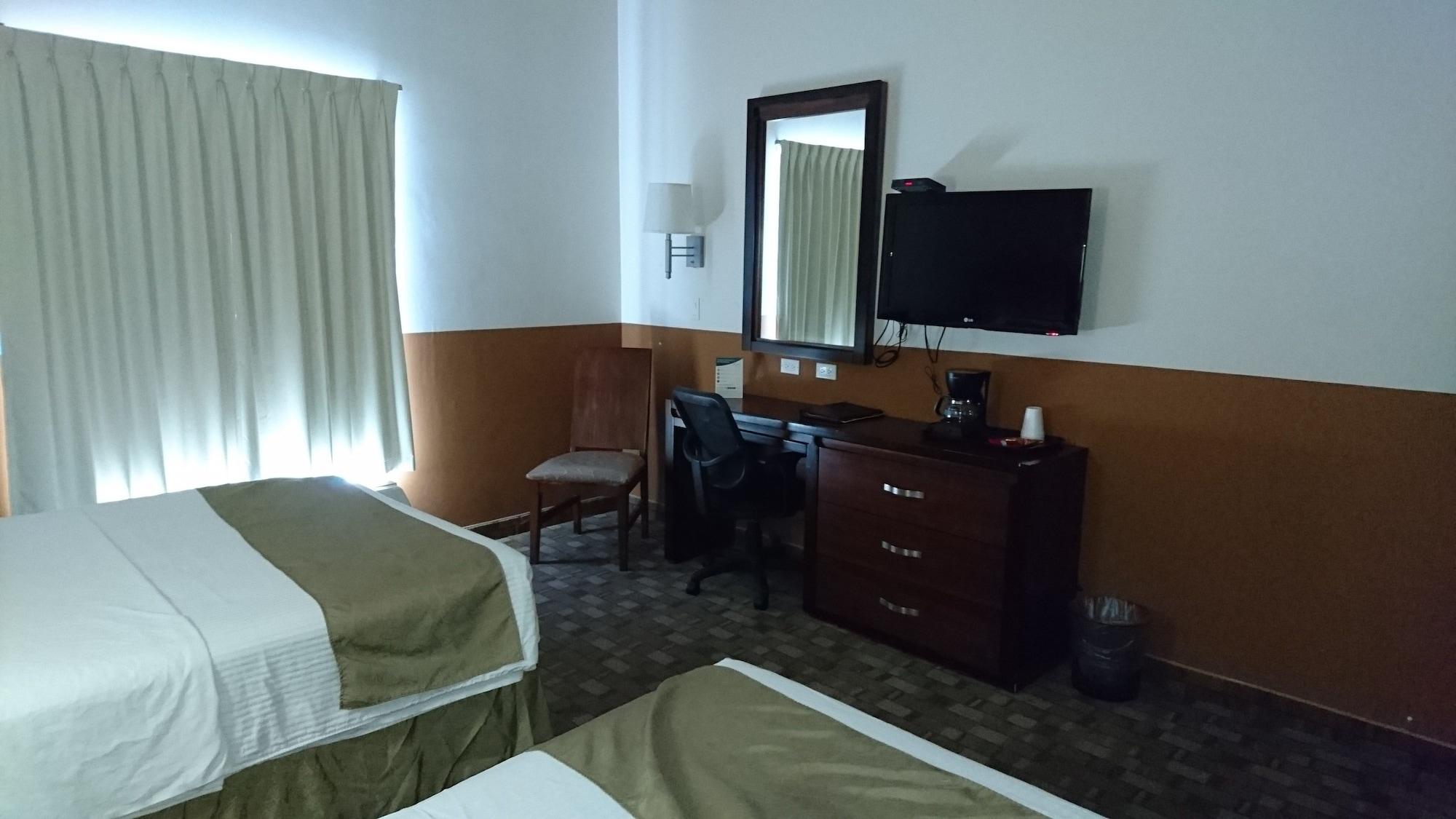 Comfort Inn Chihuahua Extérieur photo