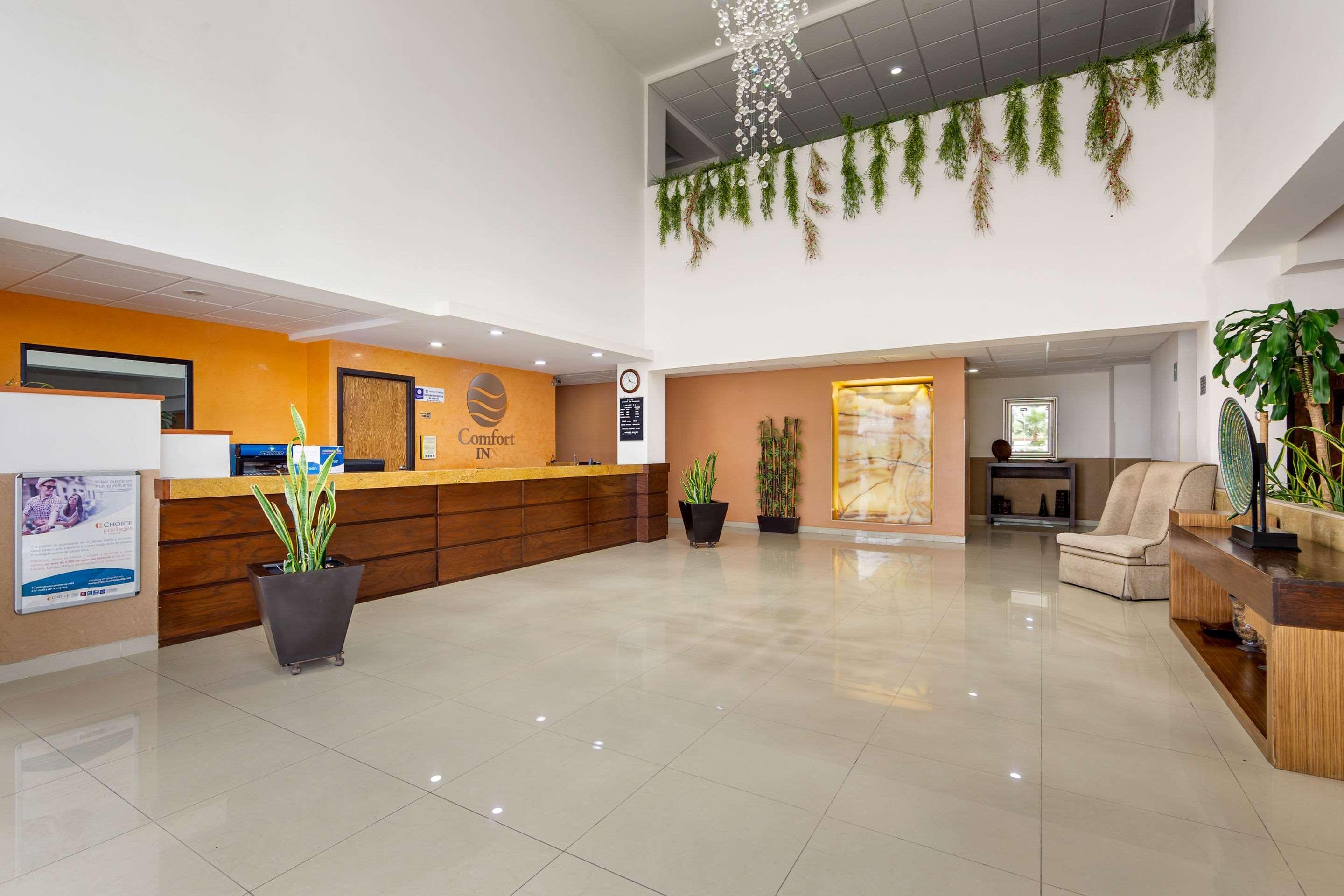 Comfort Inn Chihuahua Extérieur photo