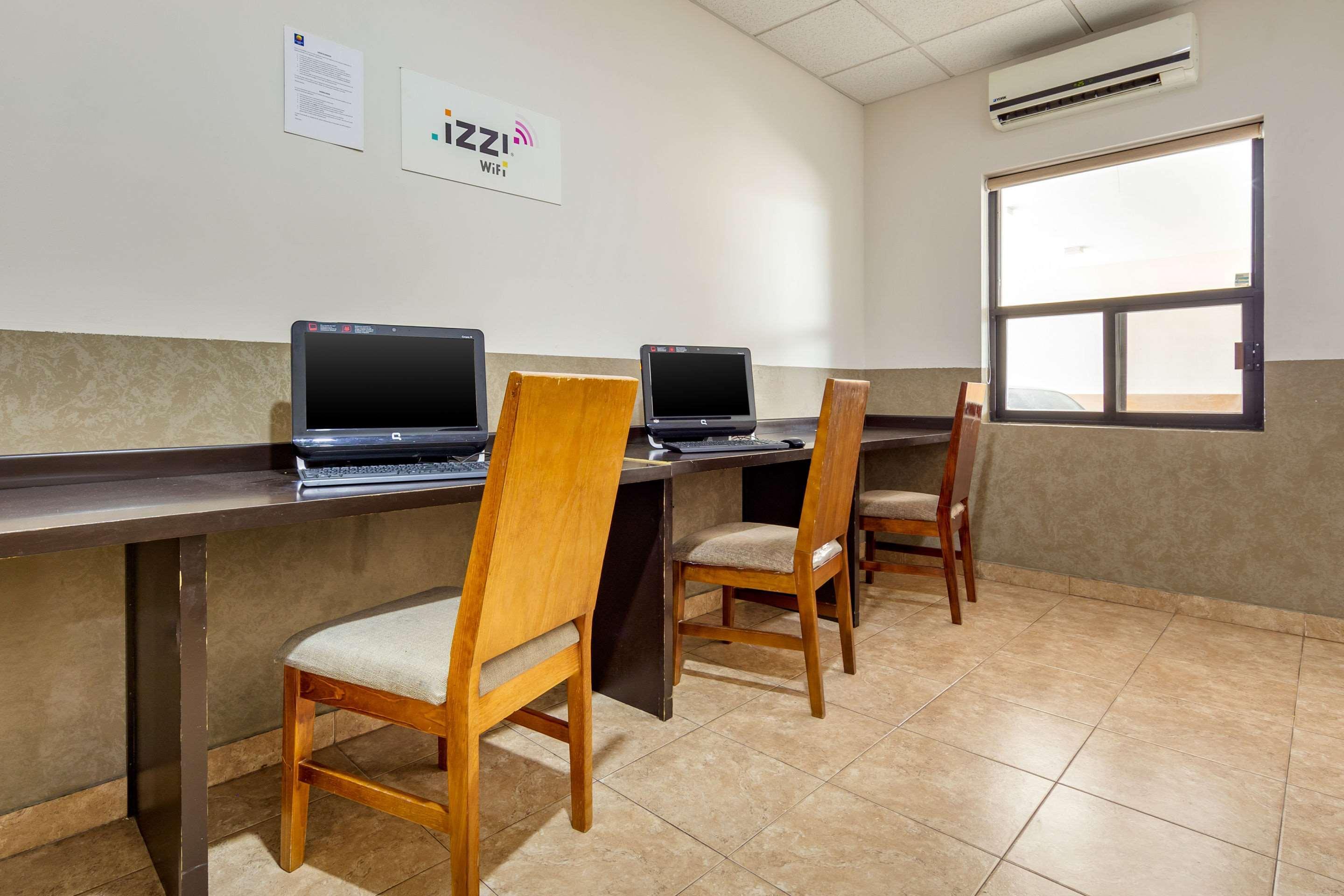 Comfort Inn Chihuahua Extérieur photo