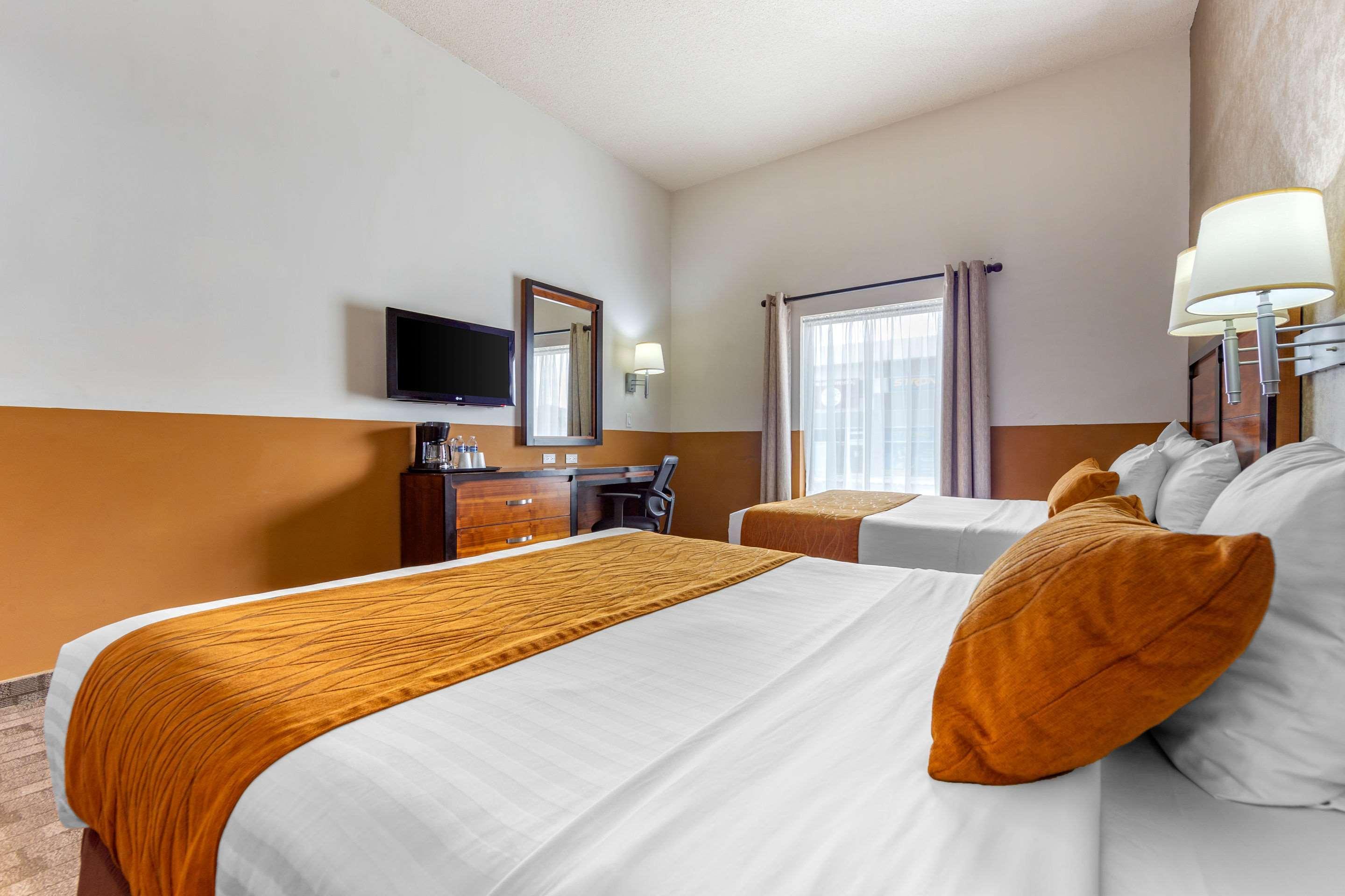 Comfort Inn Chihuahua Extérieur photo