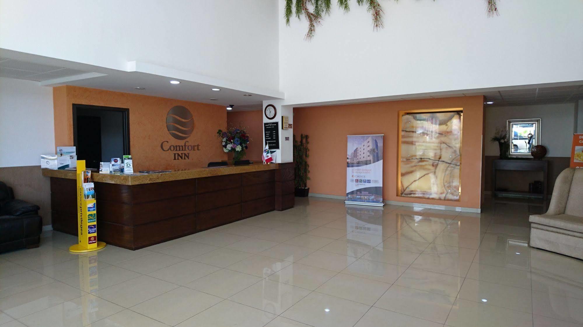 Comfort Inn Chihuahua Extérieur photo